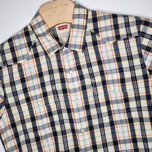 LEVIS Western Shirt Mens XL Modern Fit Colorful‎ Plaid Short Sleeve Pearl Snap